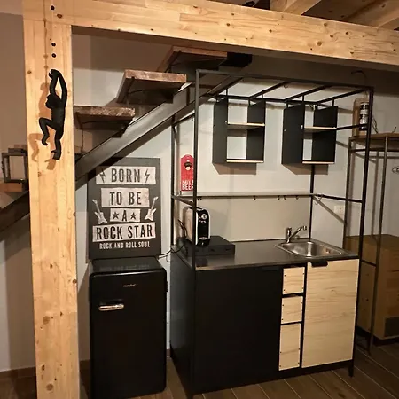 La Maison Des Amis Trani