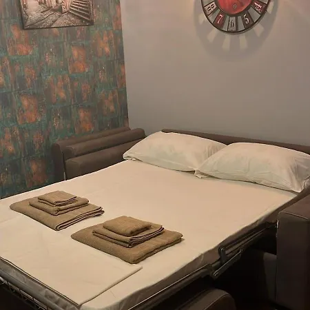 La Maison Des Amis Πανσιόν Trani